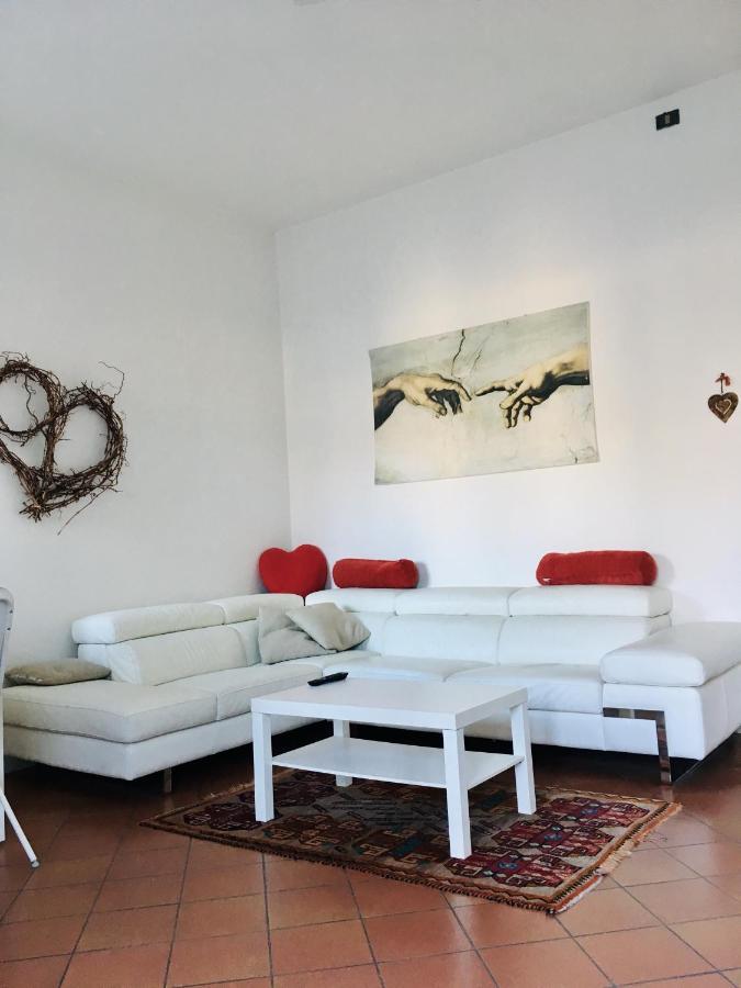 Appartamento Ellen Torbole Sul Garda Exterior photo